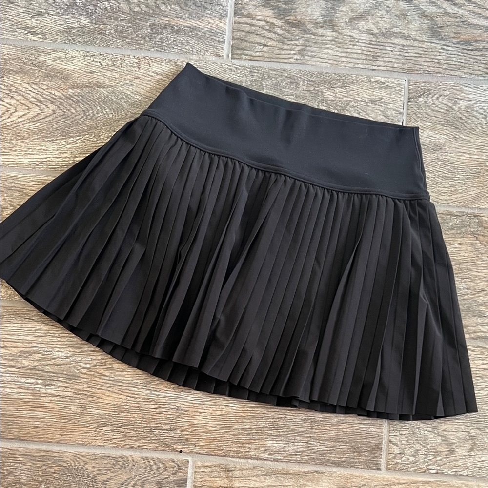 Offline by Aerie tennis skirt skort black pleated small